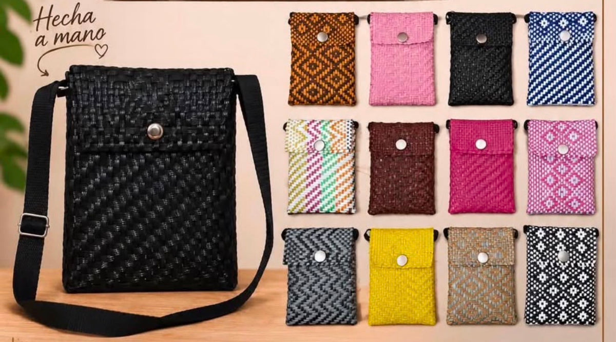Crossbody Bag Black / Bandolera Negra