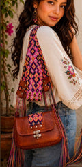 Handcrafted Leather Bag with Handwoven Strap / Bolsa de Piel con Tira Tejida a Mano