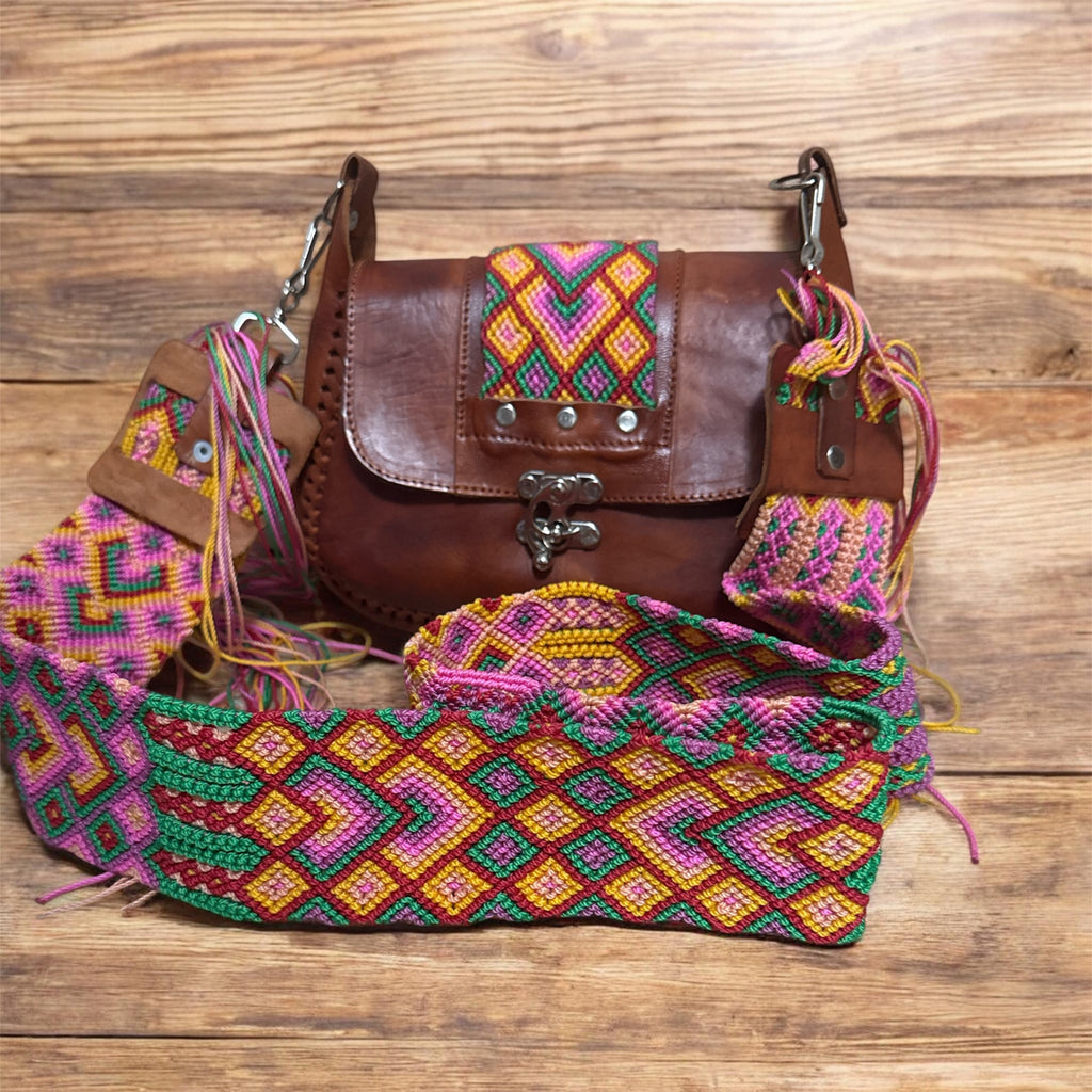 Handcrafted Leather Bag with Handwoven Strap / Bolsa de Piel con Tira Tejida a Mano