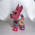 Chihuahua Dog Handmade Alebrije Figurine / Alebrije hecho a mano en forma a un Chihuha
