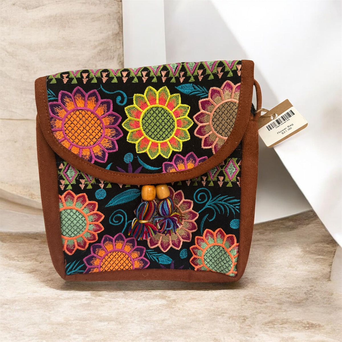 Vibrant Mexican Leather Square Crossbody Bag/ Bolsa en piel en forma cuadrada 3