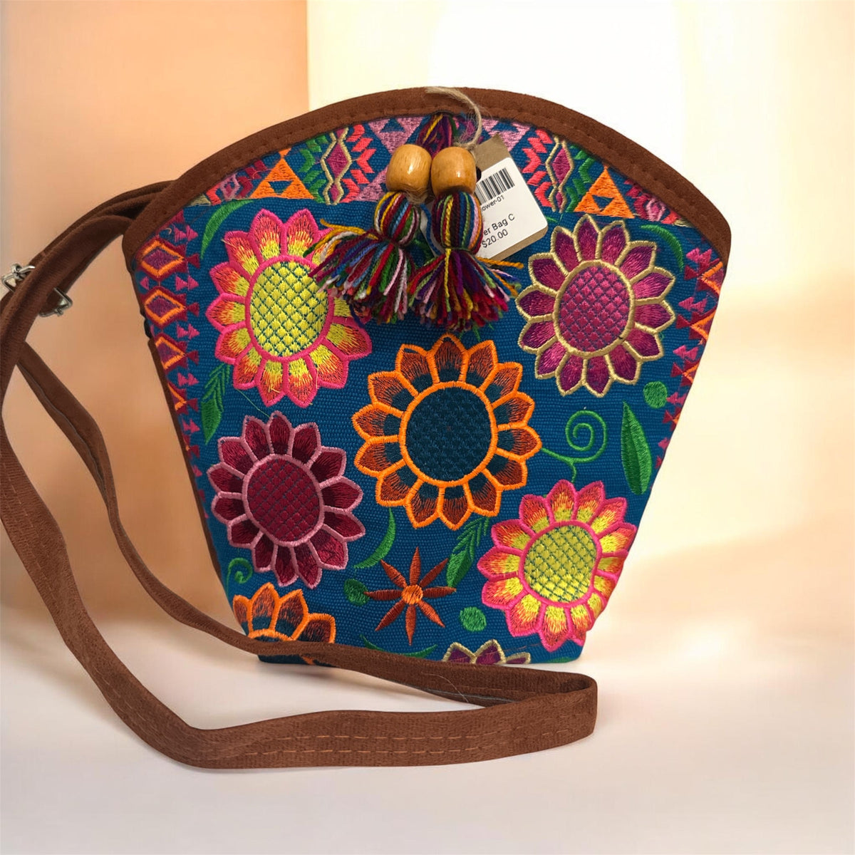 Vibrant Mexican Leather Flower Crossbody Bag/ Bolsa en piel con flores 1