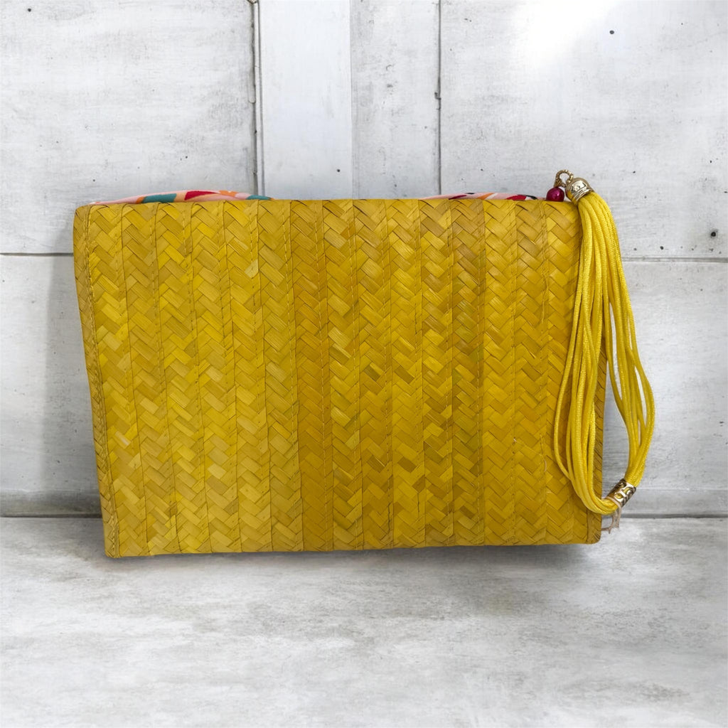 Clutch / Bolsa munequera Amarilla