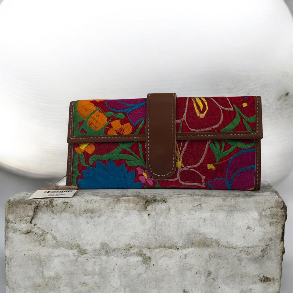Leather Wallet with Mexican Artisan Designs / Cartera de Piel con Diseños Artesanales Mexicanos