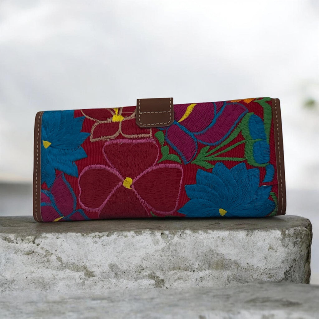 Leather Wallet with Mexican Artisan Designs / Cartera de Piel con Diseños Artesanales Mexicanos