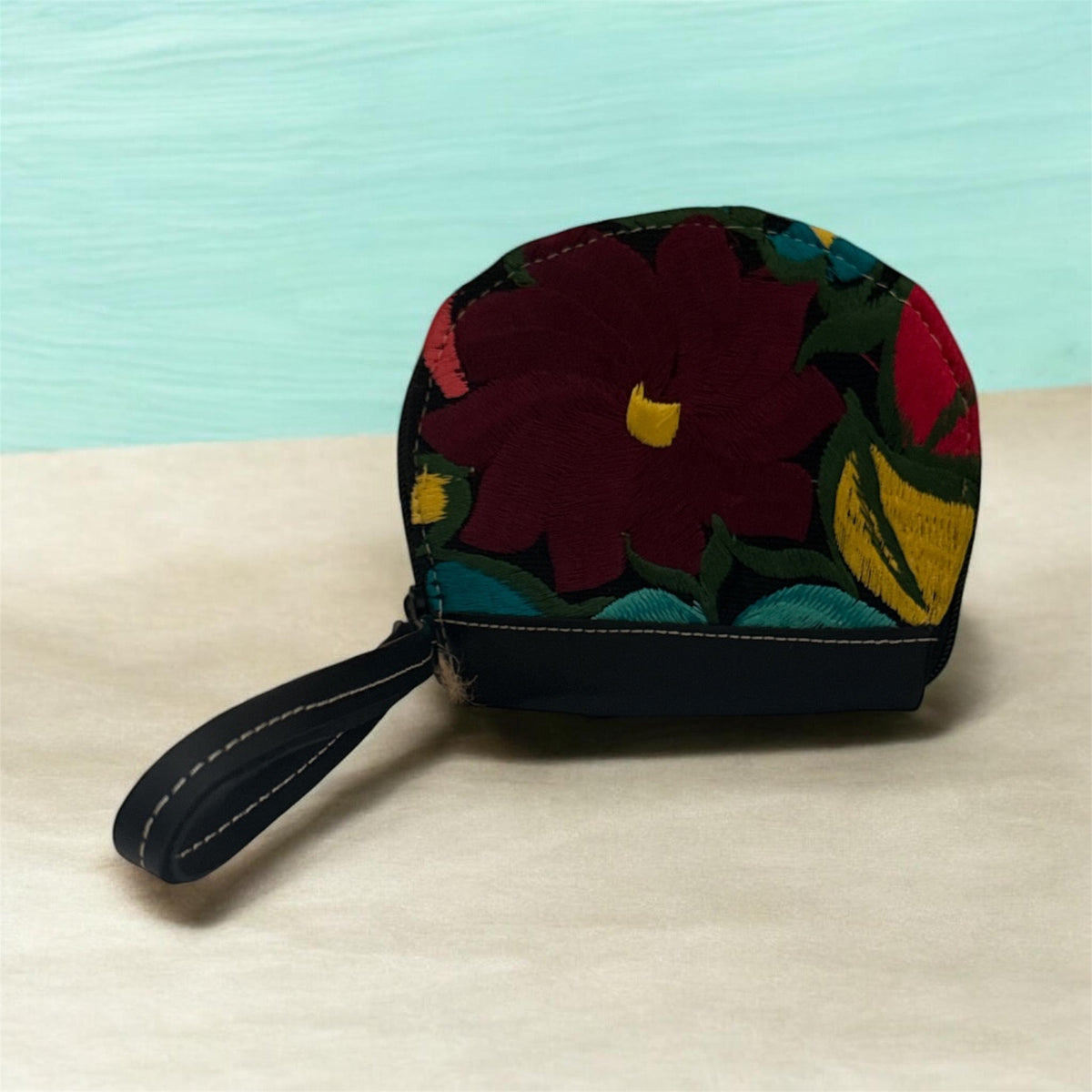 Mexican Embroidered Wallet / Cartera con Bordados Mexicanos