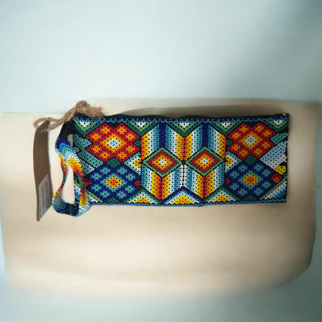 Handcrafted Mexican Beaded Leather Bag / Bolso Mexicano Artesanal de Chaquira y Piel