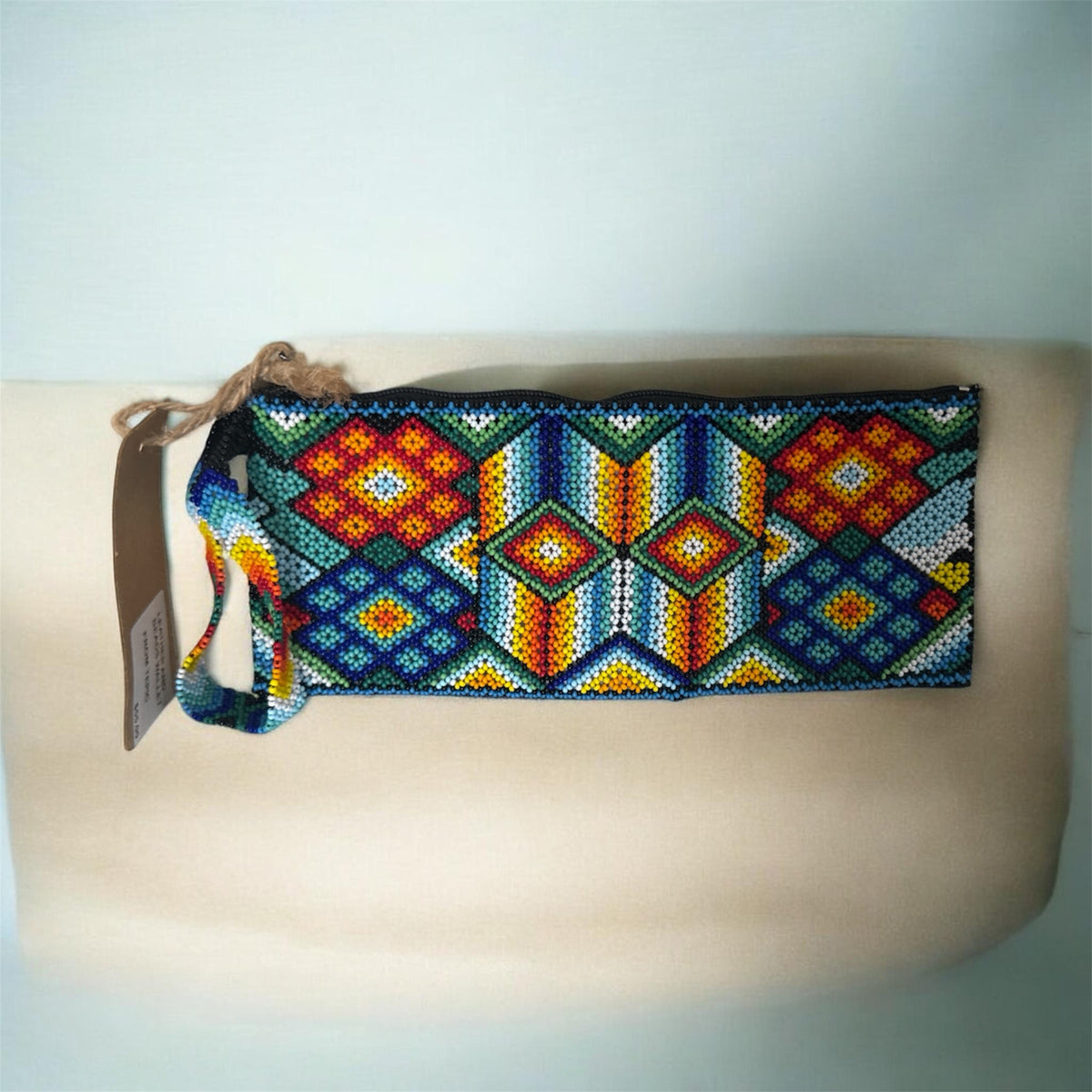Handcrafted Mexican Beaded Leather Bag / Bolso Mexicano Artesanal de Chaquira y Piel