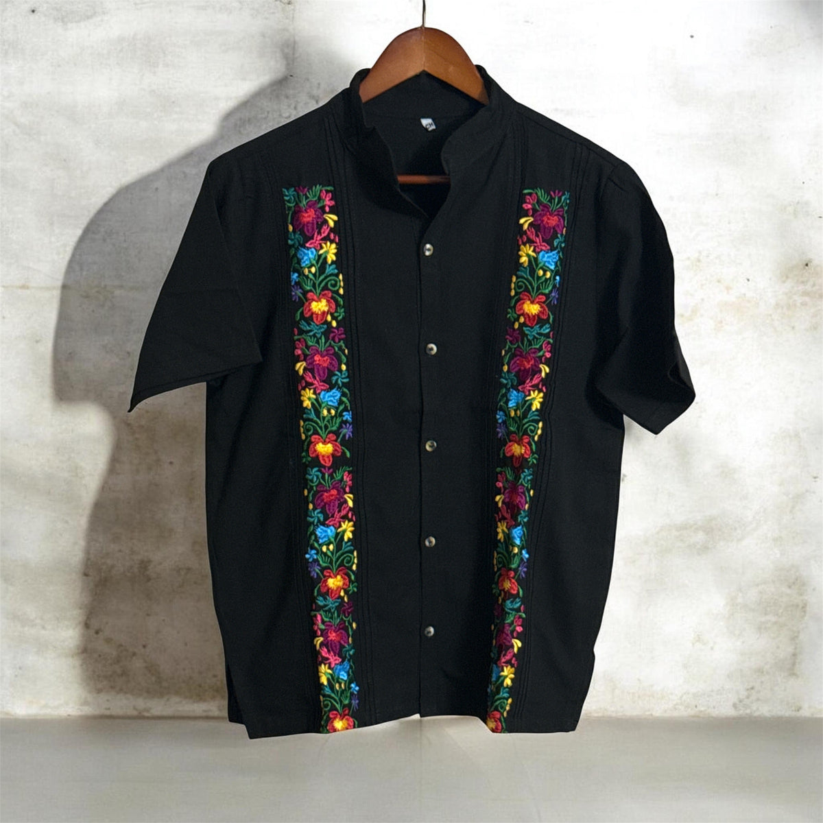 Men’s Embroidered Cotton Shirt / Camisa de Algodón Bordada para Hombre Negra