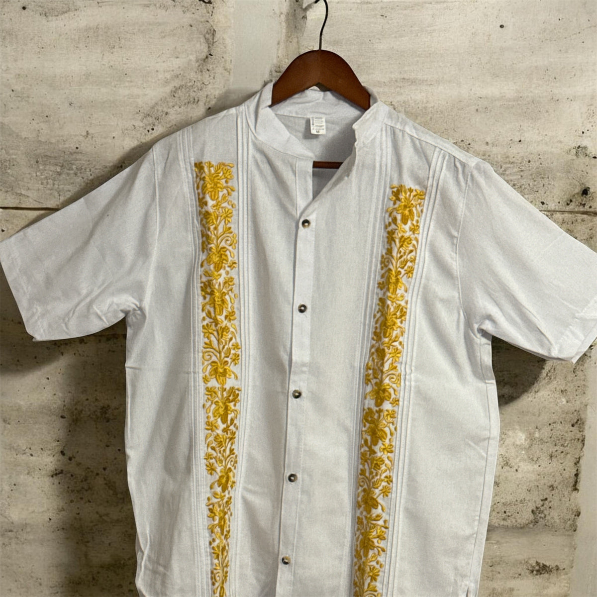 Men’s Embroidered Cotton Shirt / Camisa de Algodón Bordada para Hombre Blanca